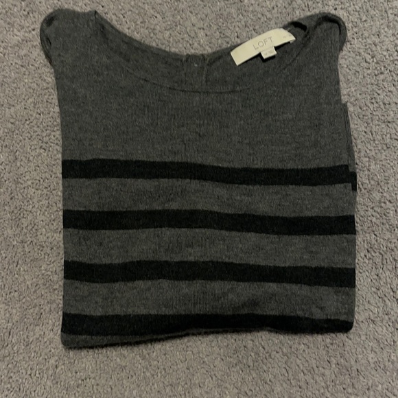 🖤🖤Ann Taylor loft Striped Drop Sleeve Sweater - Picture 9 of 10